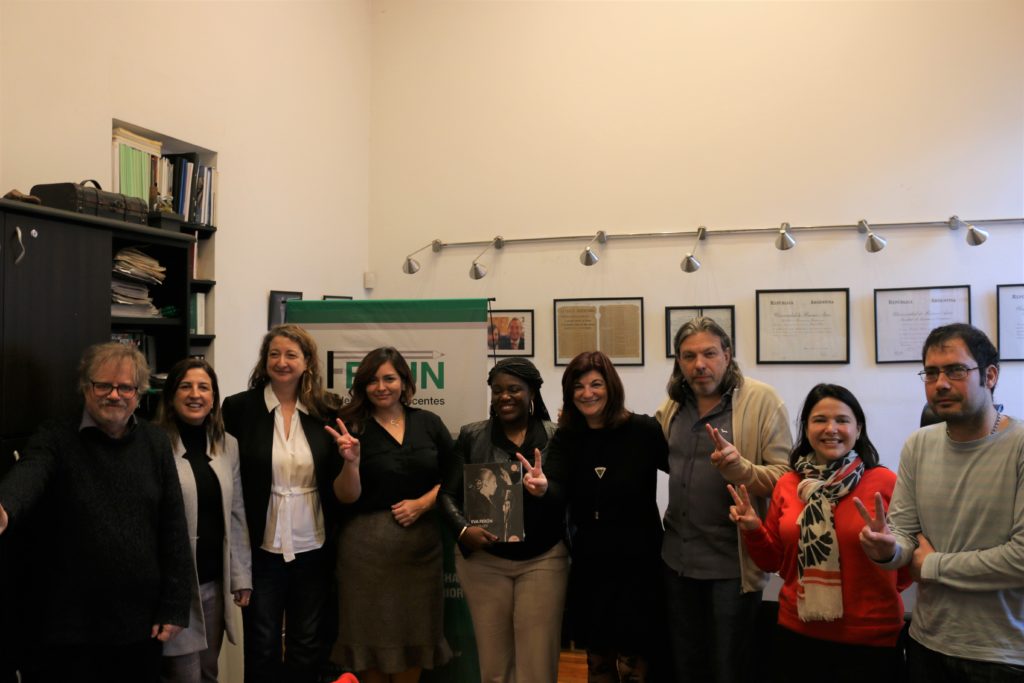 Las candidatas demócratas Cori Bush y Roza Calderón se reunieron con mujeres legisladoras porteñas
