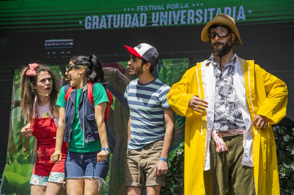 La FEDUN festejó la Gratuidad Universitaria con Darío Sztajnszrajber y Miss Bolivia