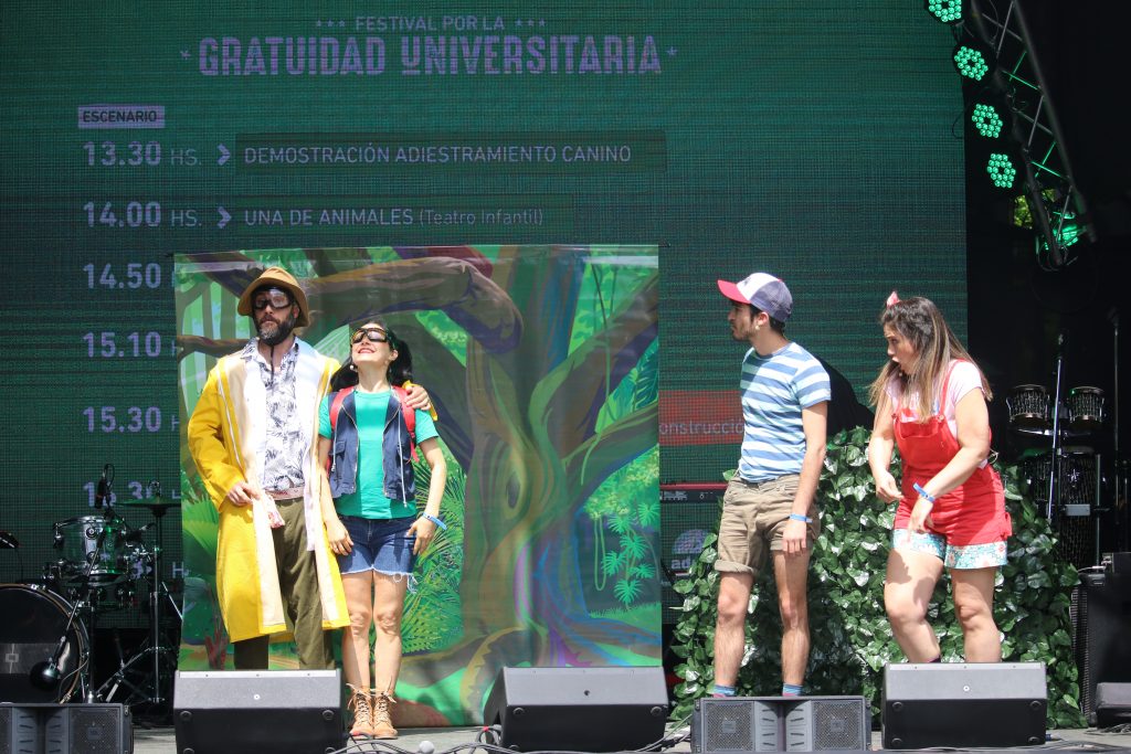 La FEDUN festejó la Gratuidad Universitaria con Darío Sztajnszrajber y Miss Bolivia